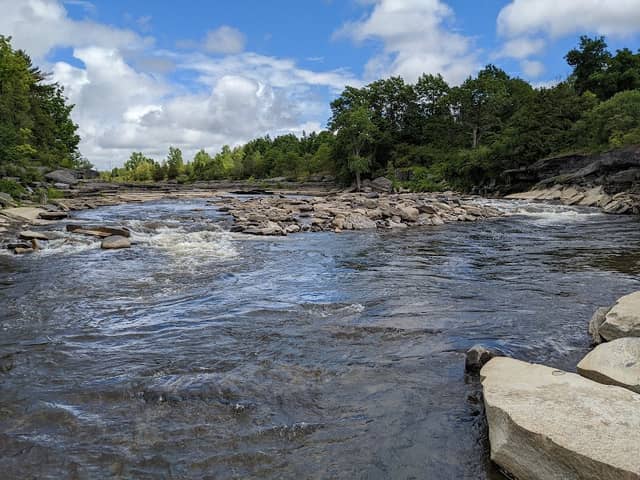 Black River Running Trail Head - Image 2