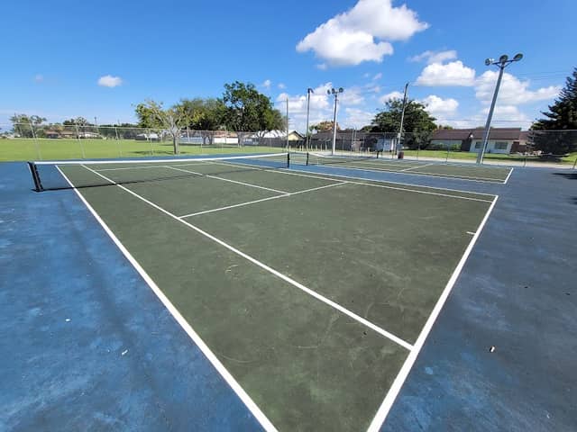 Lyons Park - Image 1