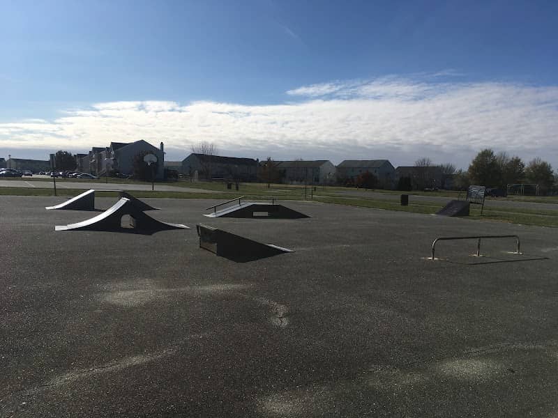 Doc Levinson Skateboard Park - Image 2