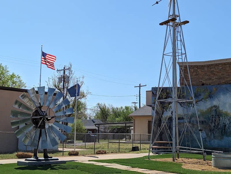 "Pioneer" Memorial Park - Image 1