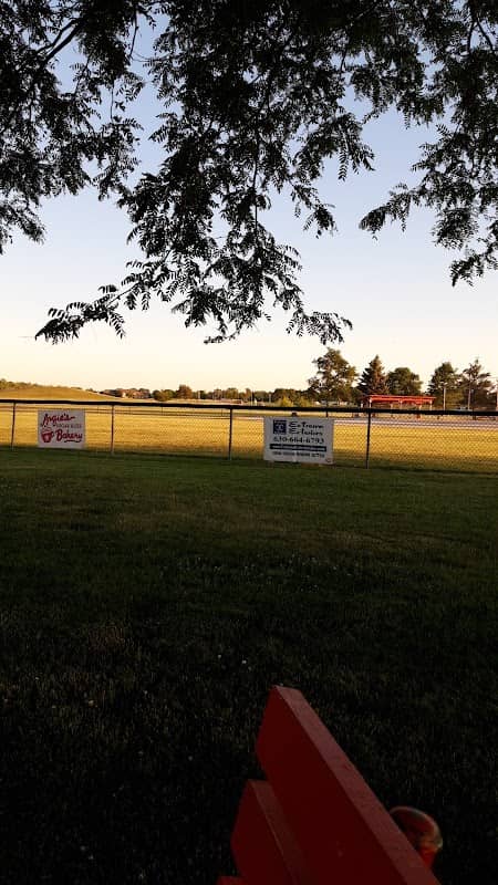 Sandwich Park District - Image 1