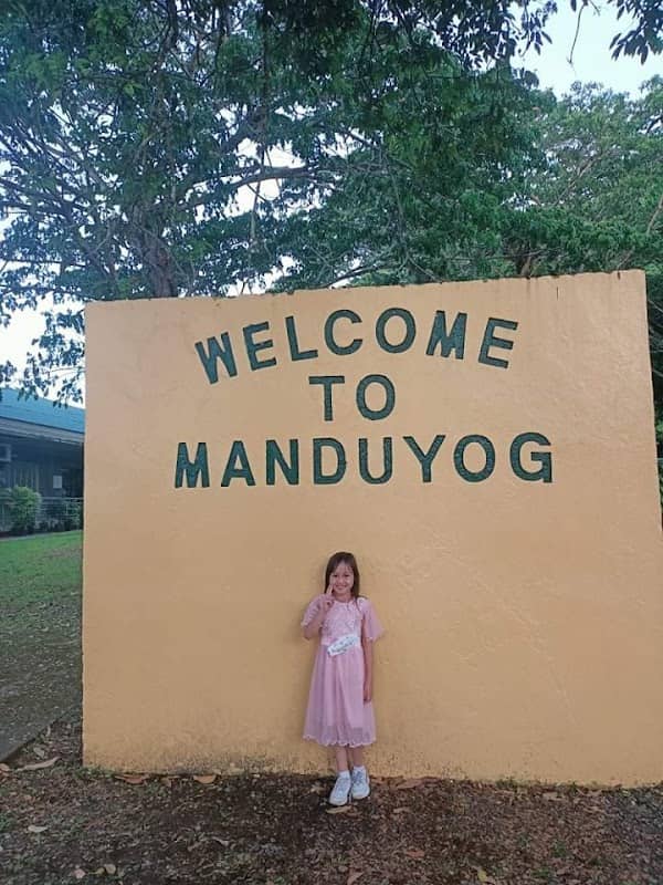 Manduyog Hill - Image 1