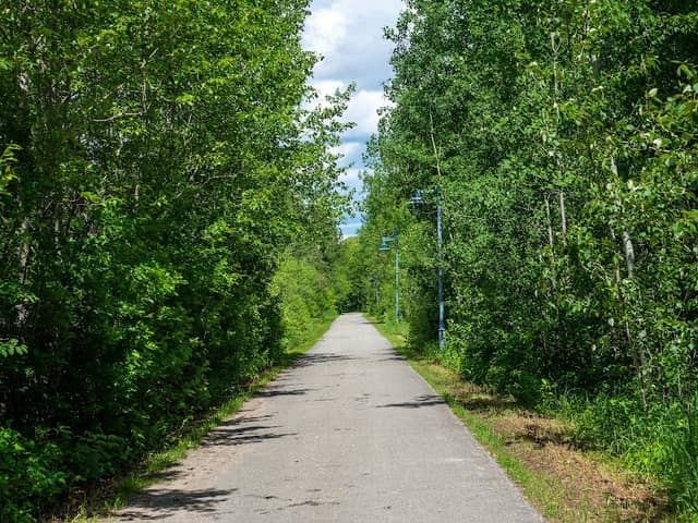 Terry Fox Waterfront Trail - Image 2