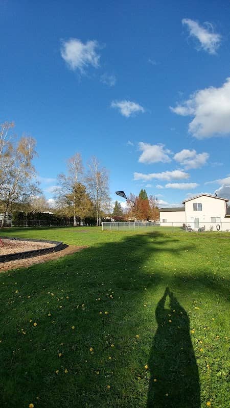 Elizabeth Park - Image 2