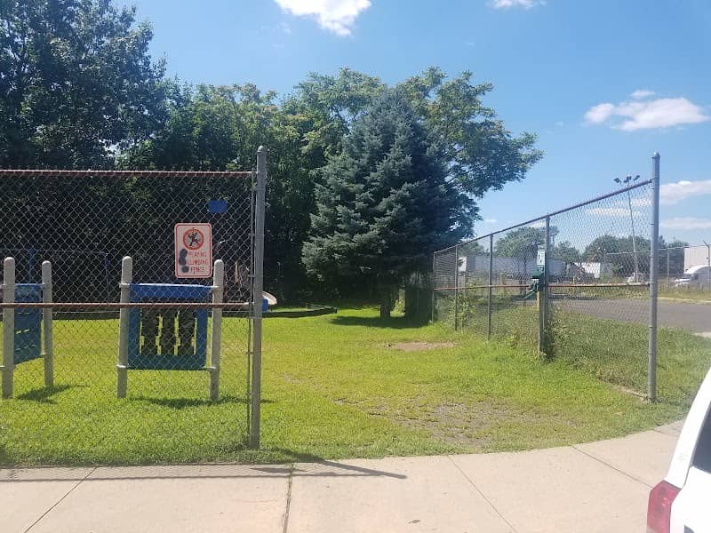 Quentin Avenue Park - Image 1