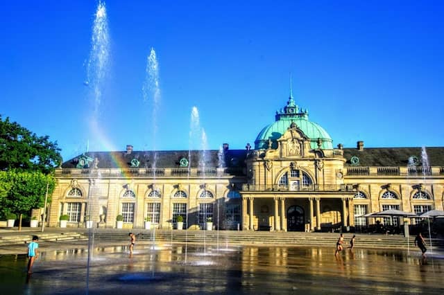 Wasserfontänenfeld auf dem Kurhausplatz - Image 1