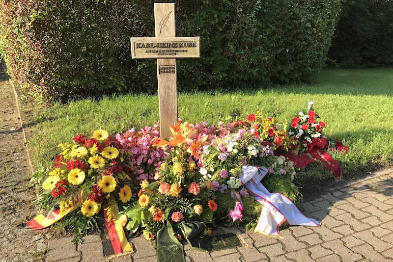 Gedenkstein für die Opfer der Teilung - Image 2