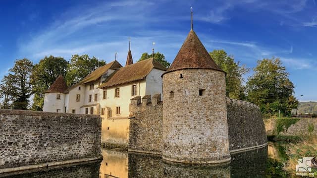Grand Tour of Switzerland - Photo Spot Hallwyl Castle - Image 1