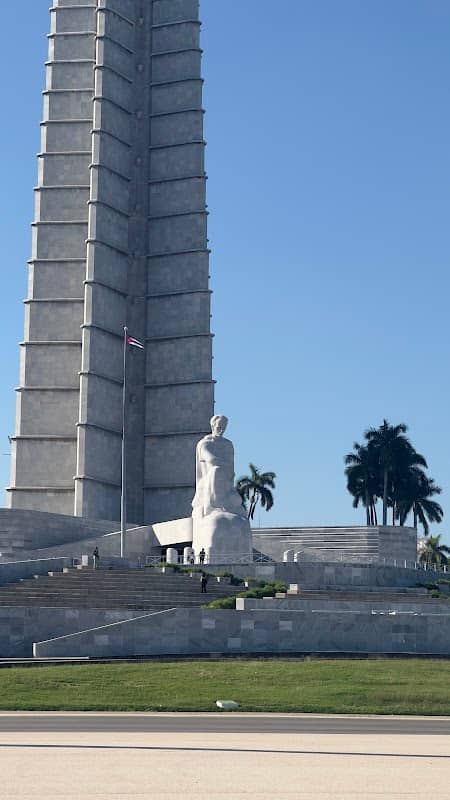 Plaza Diaz Canel Singao - Image 3