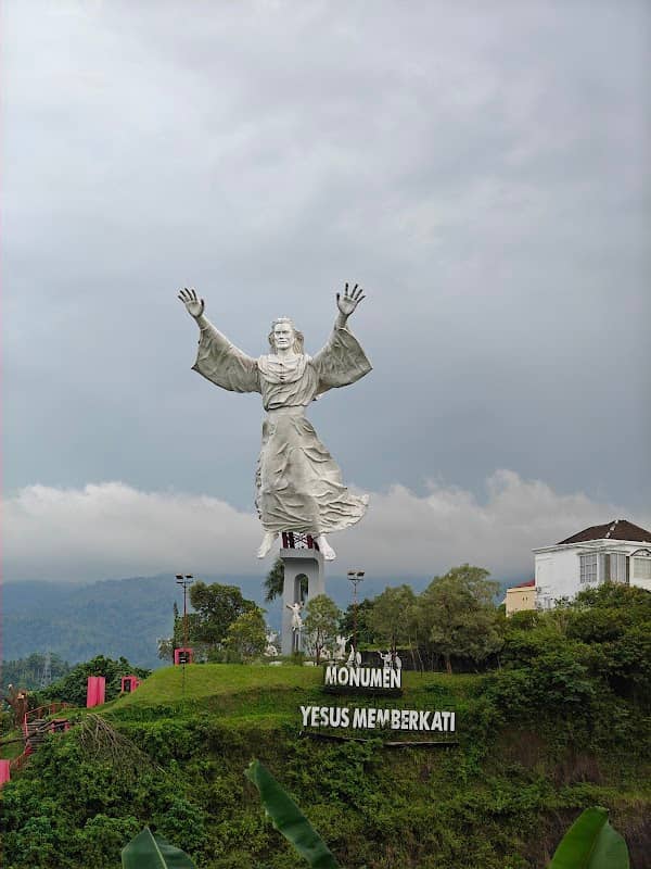 Vantage Point for Monumen Yesus Memberkati - Image 1