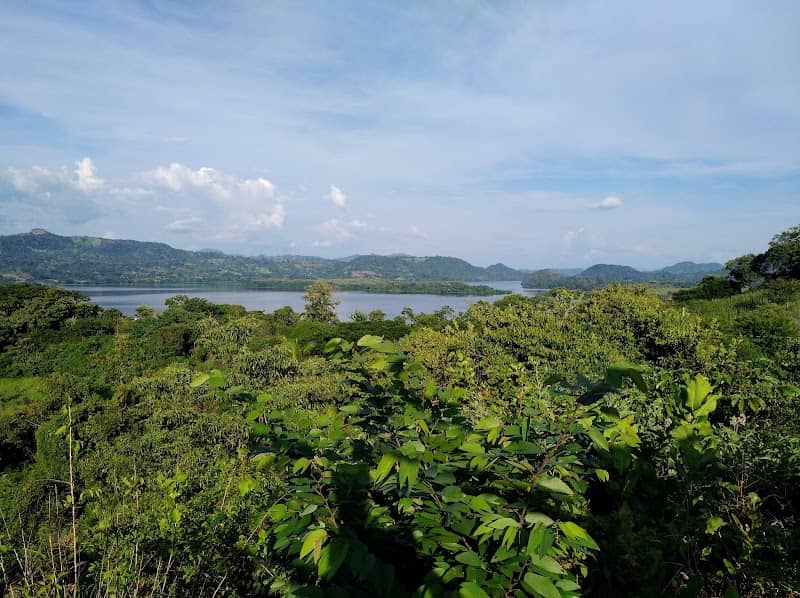 Cascada Los Tercios - Suchitoto - Image 2