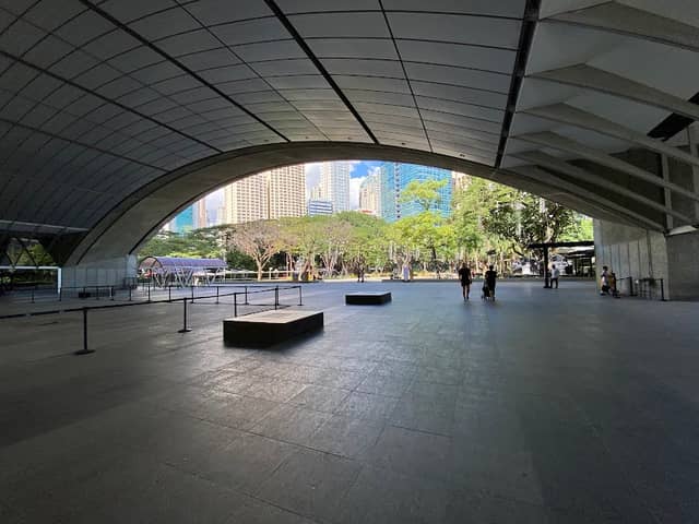 Ayala Triangle Gardens - Image 3