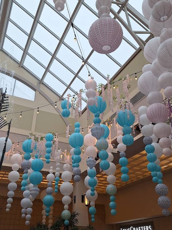 West Acres Mall Fountain - Image 1