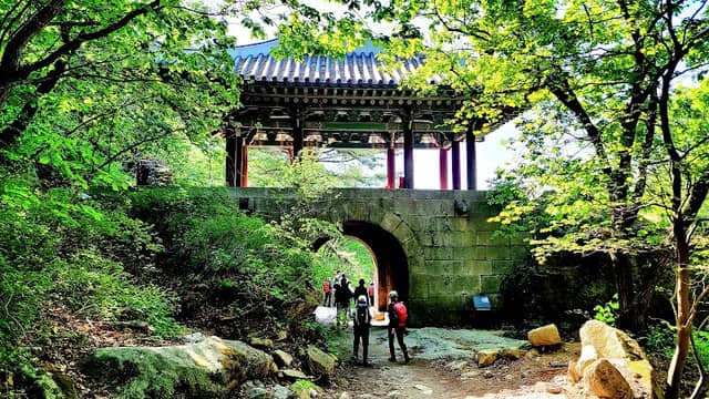 Sumunteo - Image 1