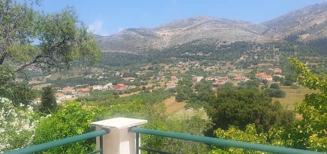 Almond Trees Cottage - Image 1