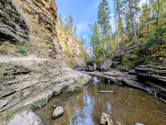 Devil's Bathtub - Image 1