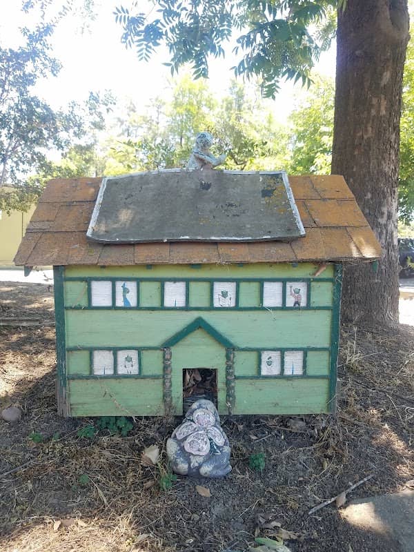 Toad Hollow - Image 1