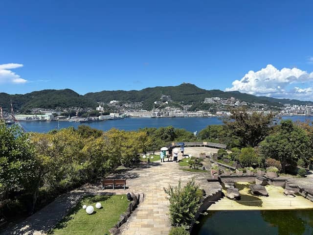 Glover Garden - Image 1
