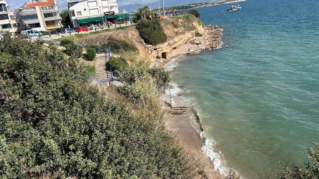 hazırol plajı ya da dikelek koyu - Image 1