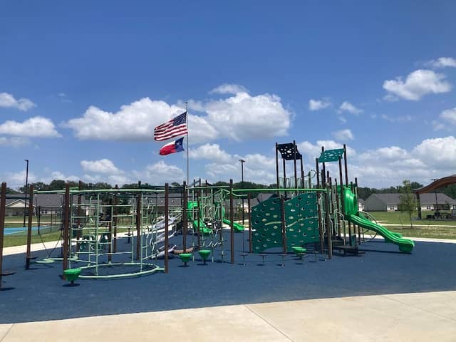 Eight at Tool City Park - Image 1