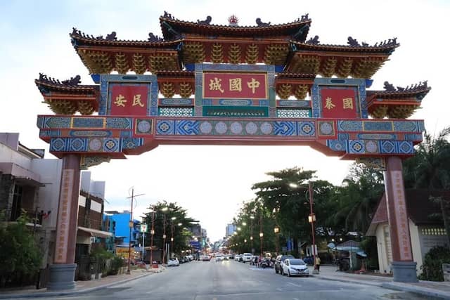Chinatown gate hatyai - Image 1