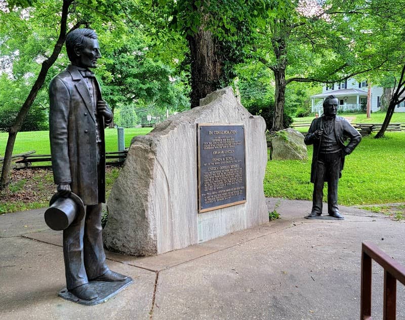 Lincoln Memorial Picnic Grounds - Image 1