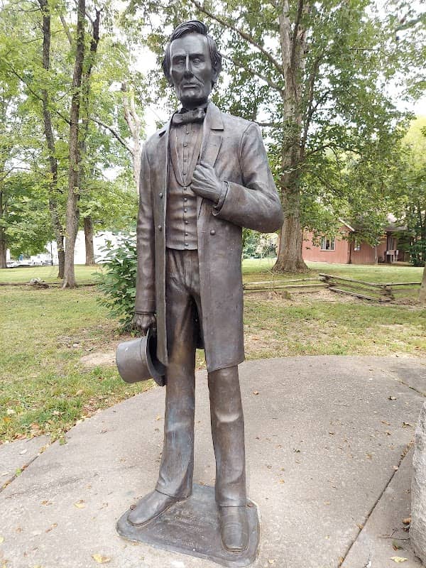 Lincoln Memorial Picnic Grounds - Image 2