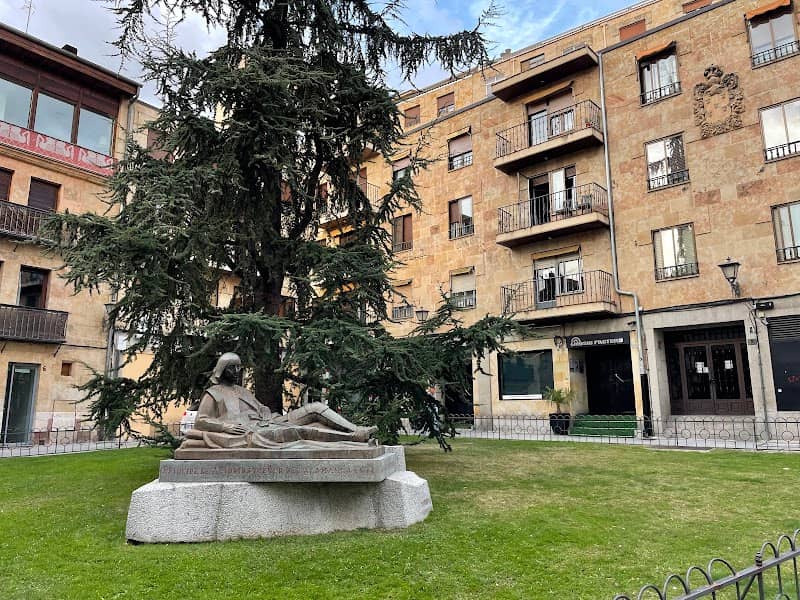 Estatua del Príncipe Don Juan Señor de Salamanca - Image 1