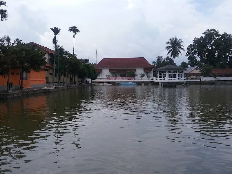 Empang - Gedung Negara Sumedang - Image 1
