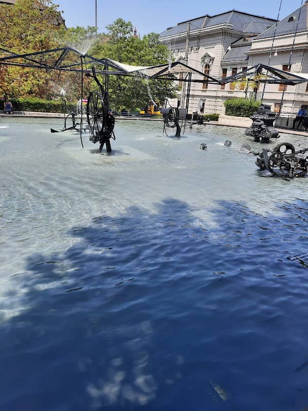 BaselCitytour. Bus-Stop 01 - Tinguely Brunnen - Image 1