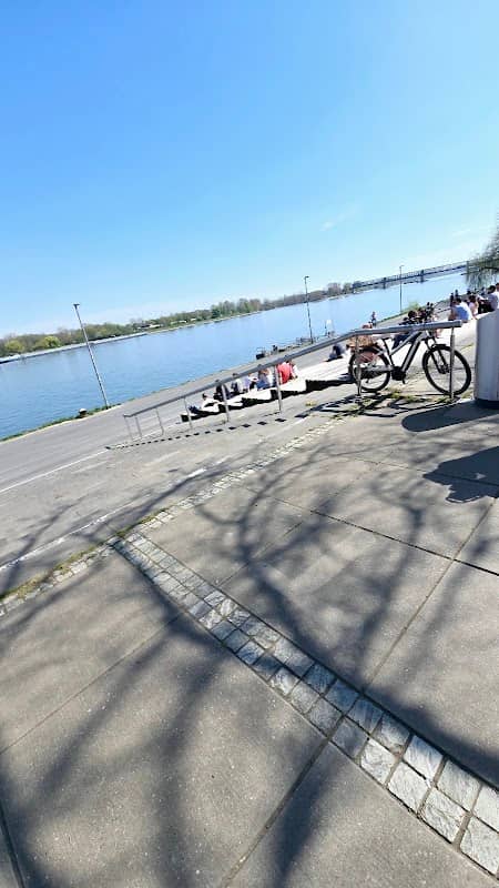 Treppen an der Promenade - Image 2