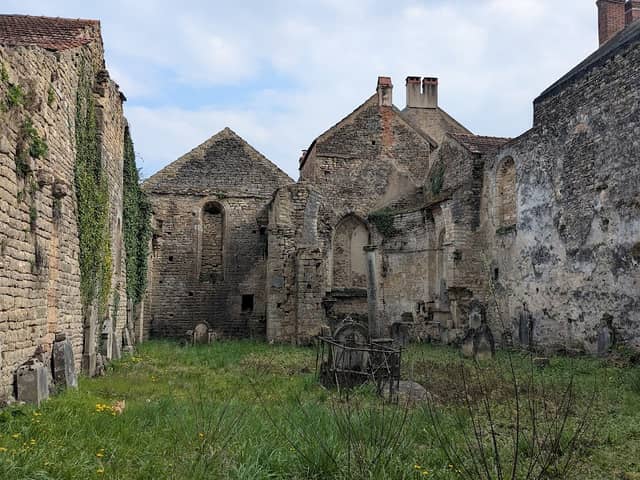 Ancienne église de Saint-Père - Image 1