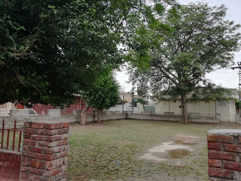 Peer Khurshid Colony Park - Image 1