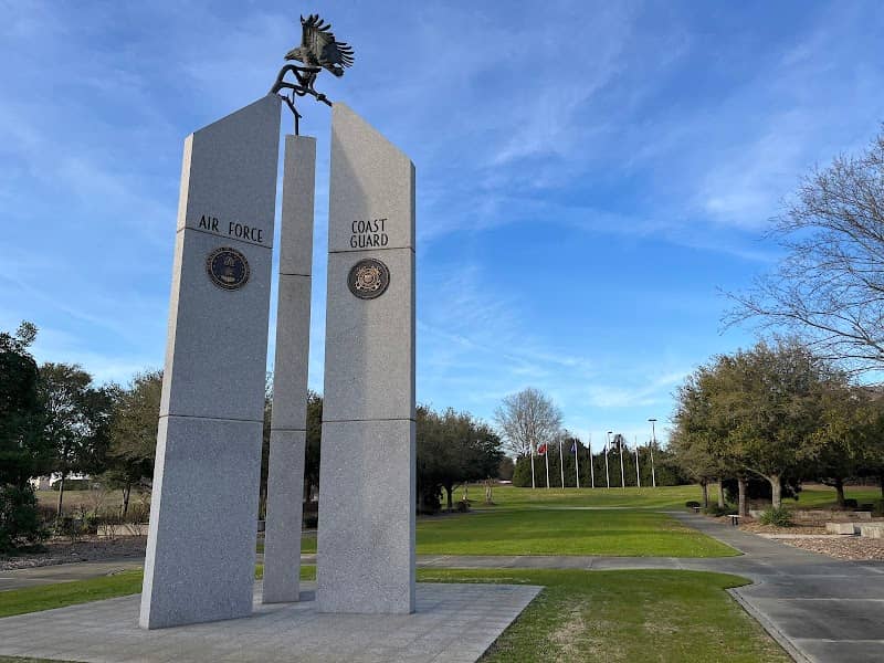 Florence Veterans Park - Image 1