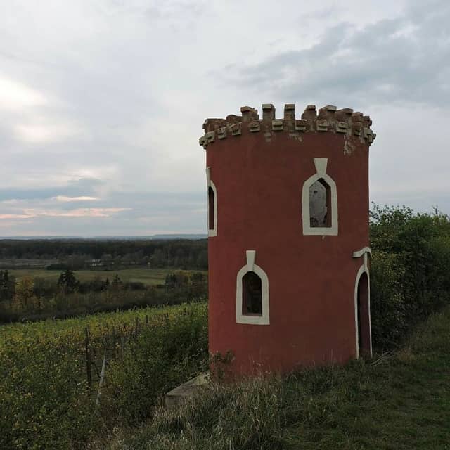 Červená věžička - Image 1