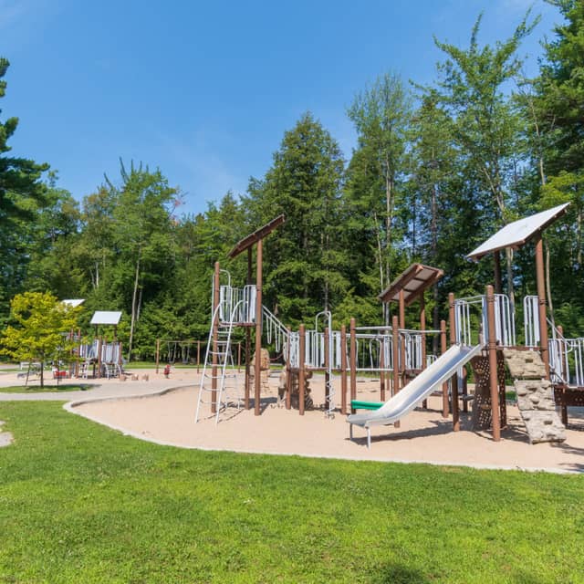 De Fontainebleau Park - Image 2