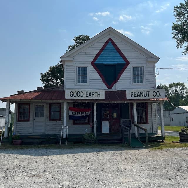 Good Earth Peanut Company - Image 1
