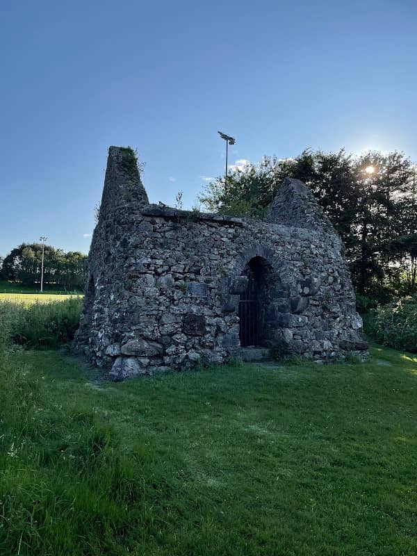 Martin Tea-House Folly - Image 1