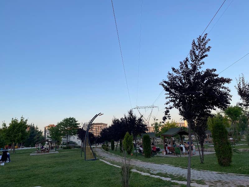 Akşemsettin Parkı - Image 2