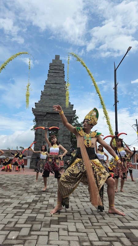 Gerbang Wisata Bromo - Image 1