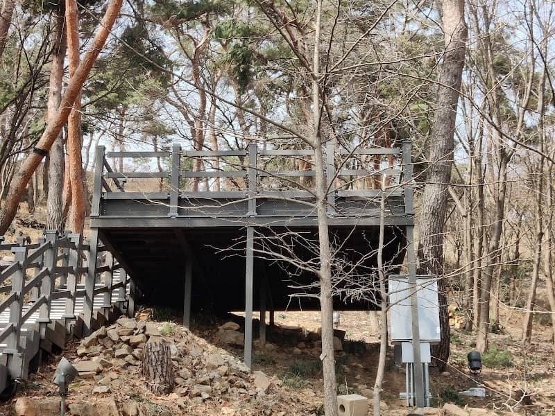 Observation Square 1 - Image 2