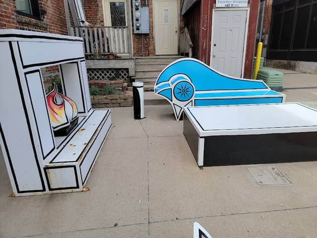 Uptown Artway - Image 1