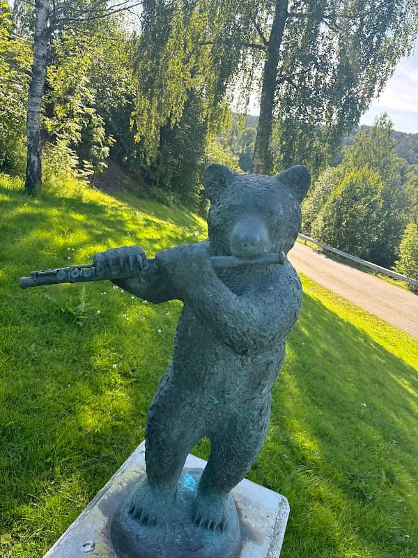 Flute Bear - Image 1