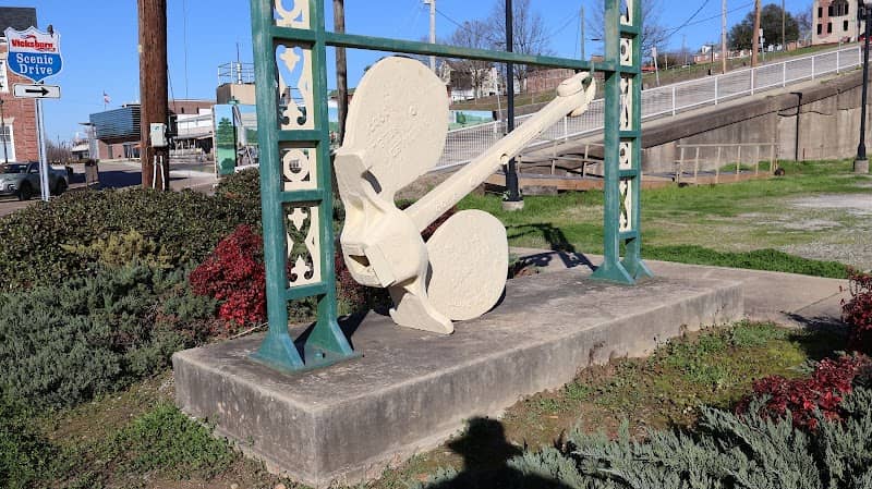 big boat anchor - Image 1
