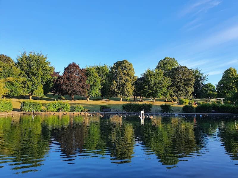 Lowndes Park - Image 1