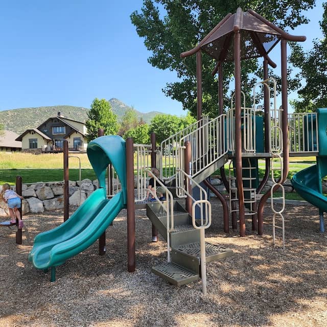 Burgi Hill Park - Image 2
