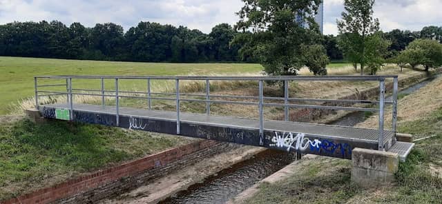 Kleine Wurm Brücke - Image 2