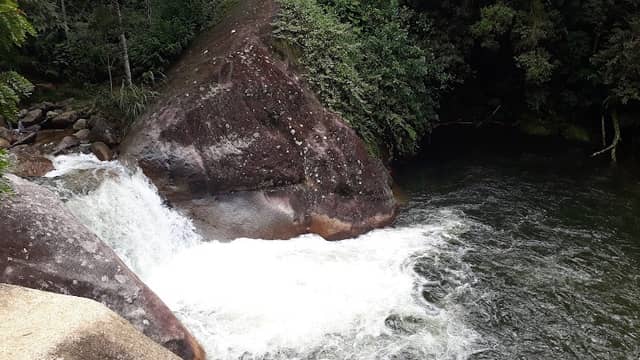 Maromba Small Well Waterfall - Image 1