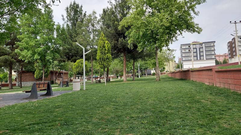 Mehmet Uzun Parkı - Image 1