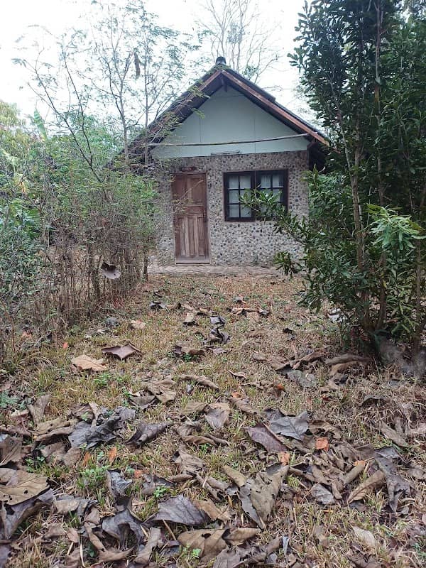 บ้านสามเรือน - Image 1